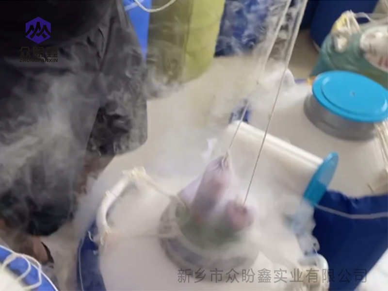 怎样才能避免冻存管掉进液氮罐里面?