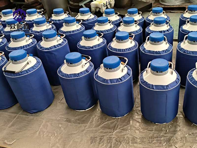 液氮罐内的液氮是用完以后再补充吗？
